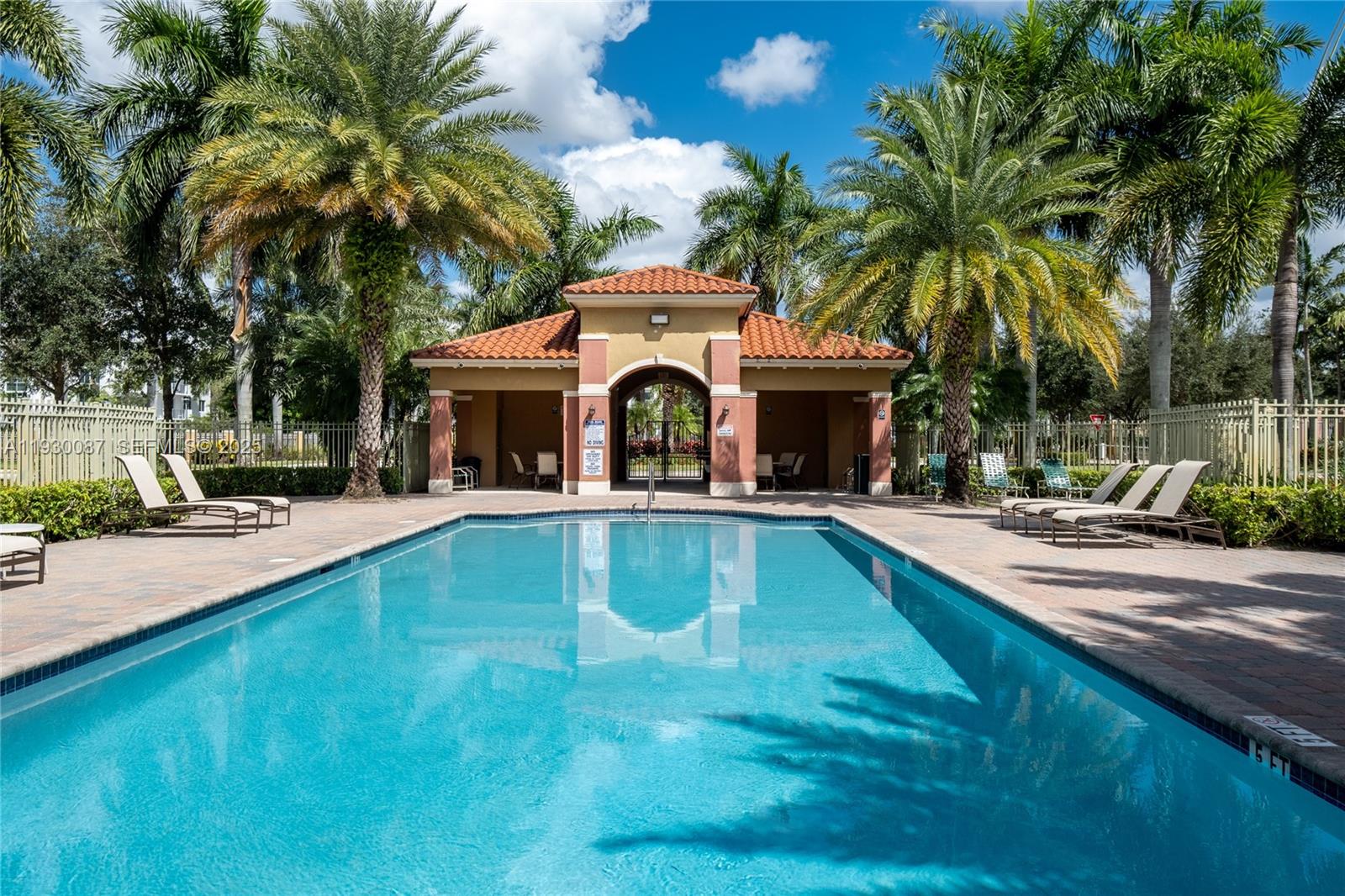 PEMBROKE CAY CONDO - Residential Lease