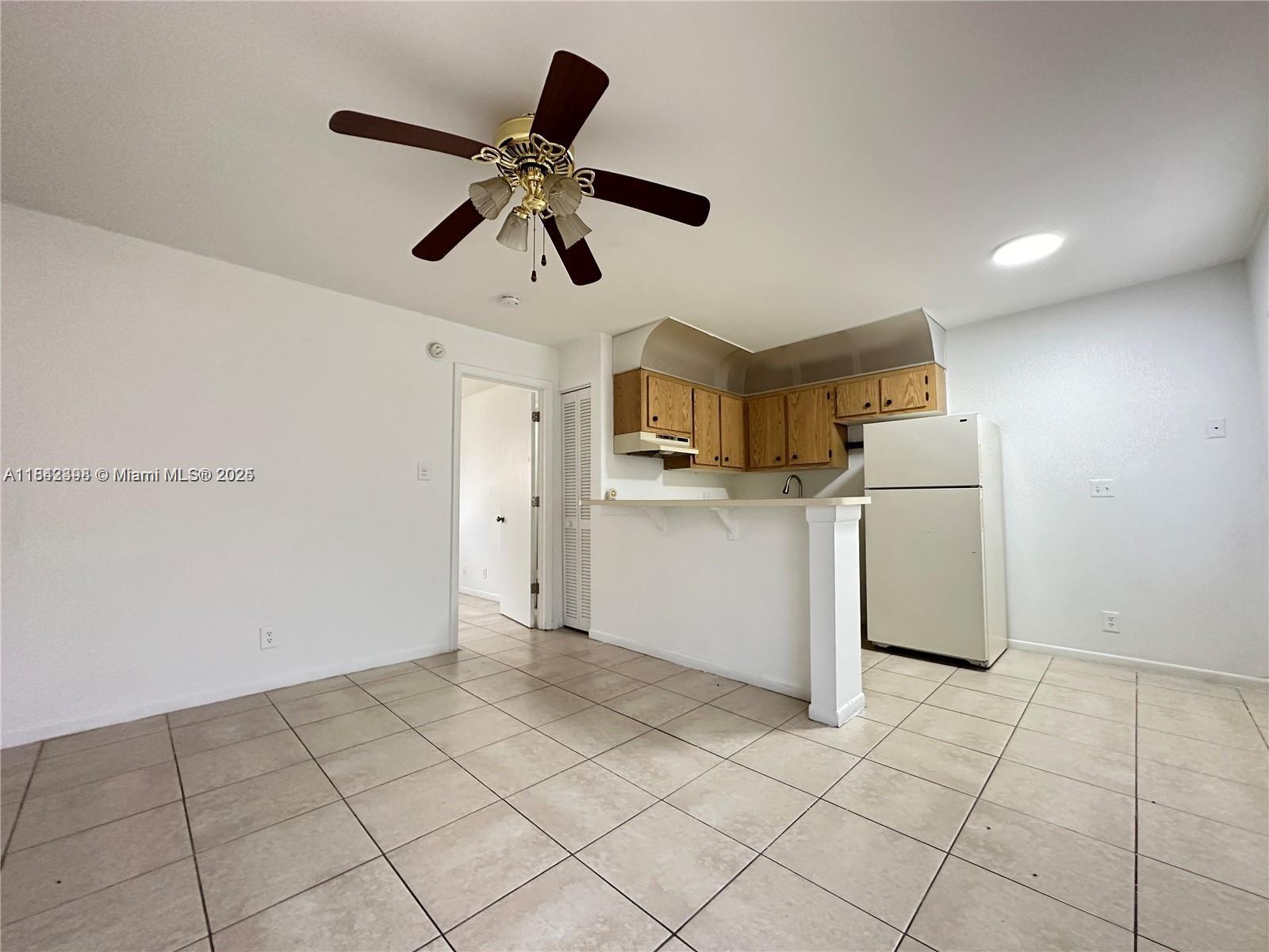 101 NE 41st St G116