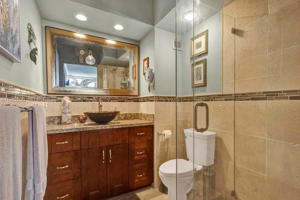 DORSEY ARMS CONDO - Residential