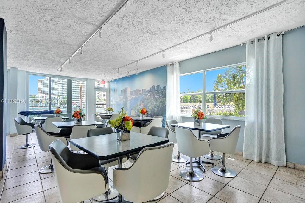 DORSEY ARMS CONDO - Residential