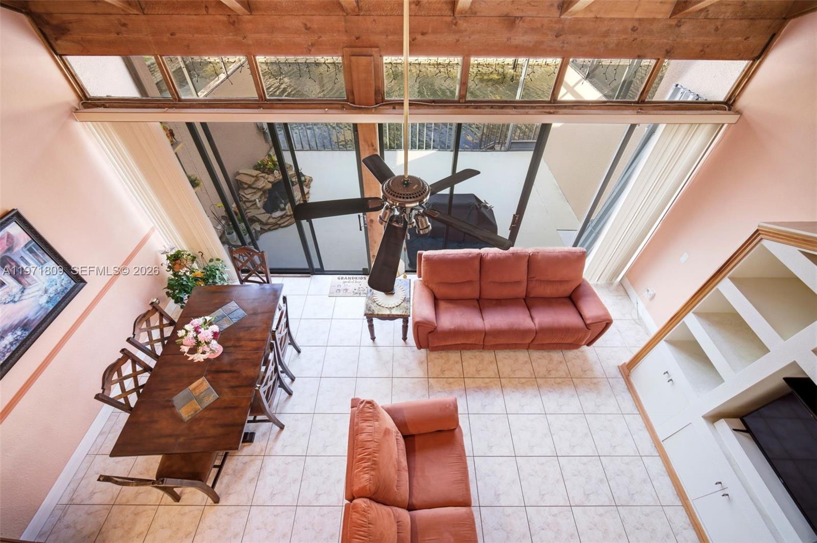 PEMBROKE LAKES SECTION SE - Residential