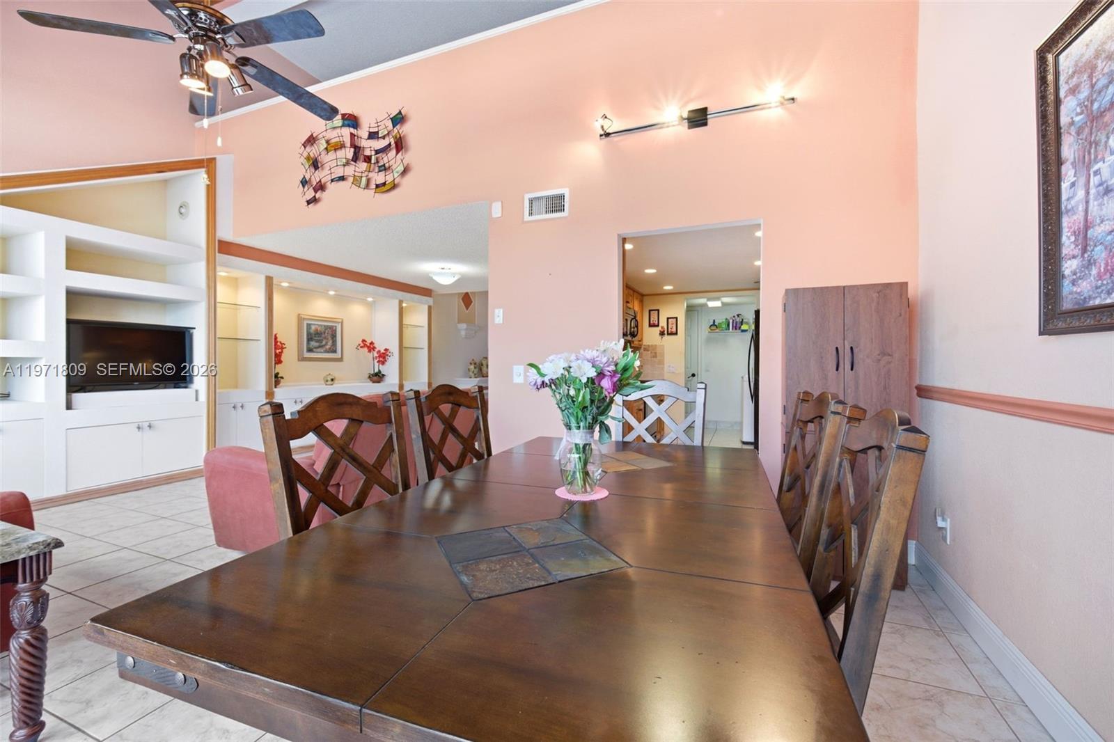 PEMBROKE LAKES SECTION SE - Residential