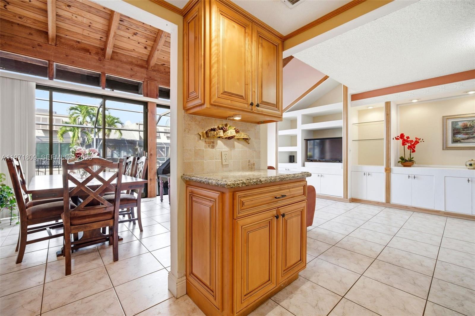 PEMBROKE LAKES SECTION SE - Residential