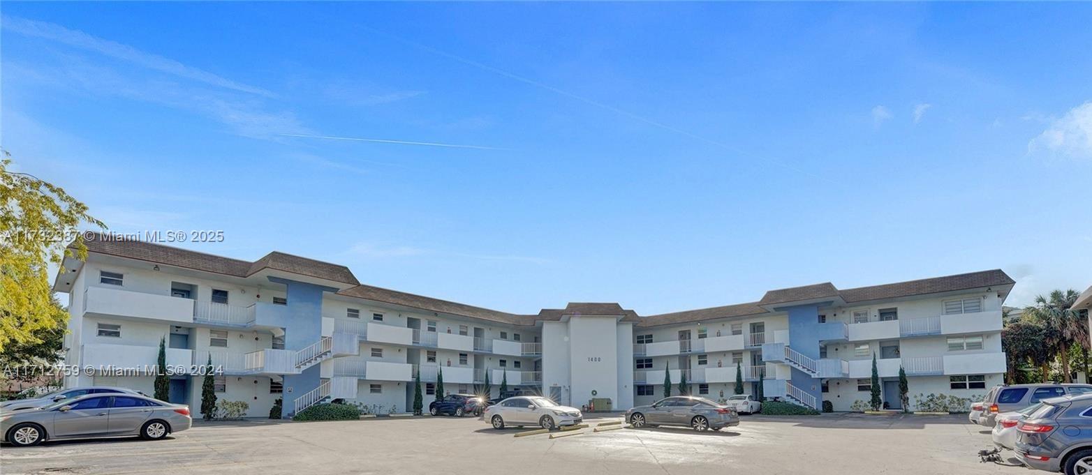 Property for Sale at 1400 Tallwood Ave 204, Hollywood, Broward County, Florida - Bedrooms: 1 
Bathrooms: 1  - $170,000