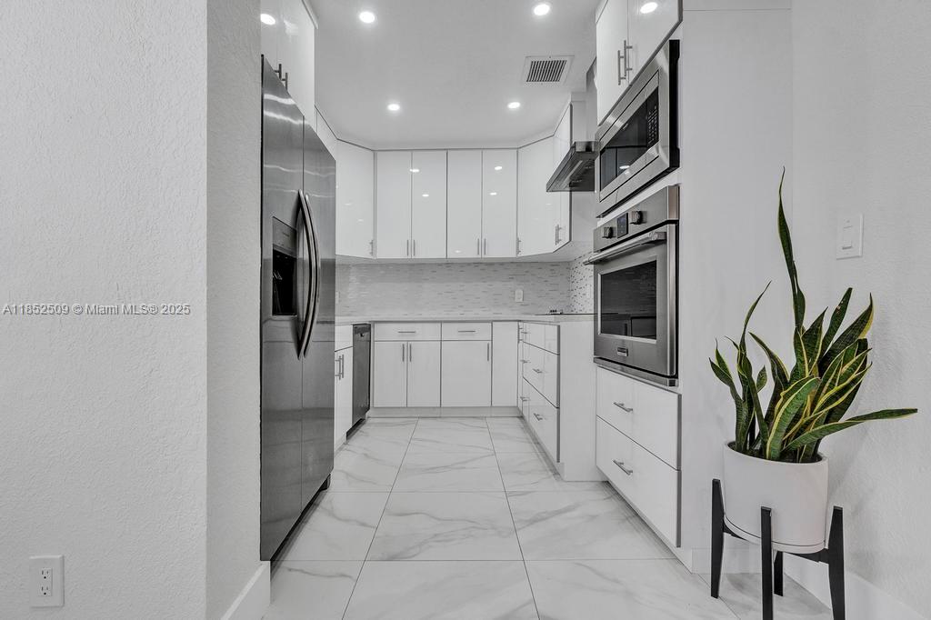 CORAL VILLAS REV - Residential