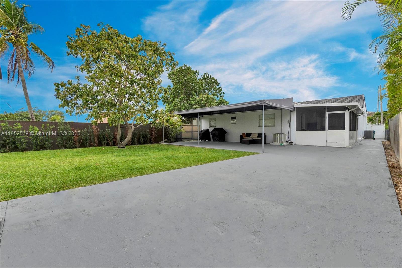 CORAL VILLAS REV - Residential