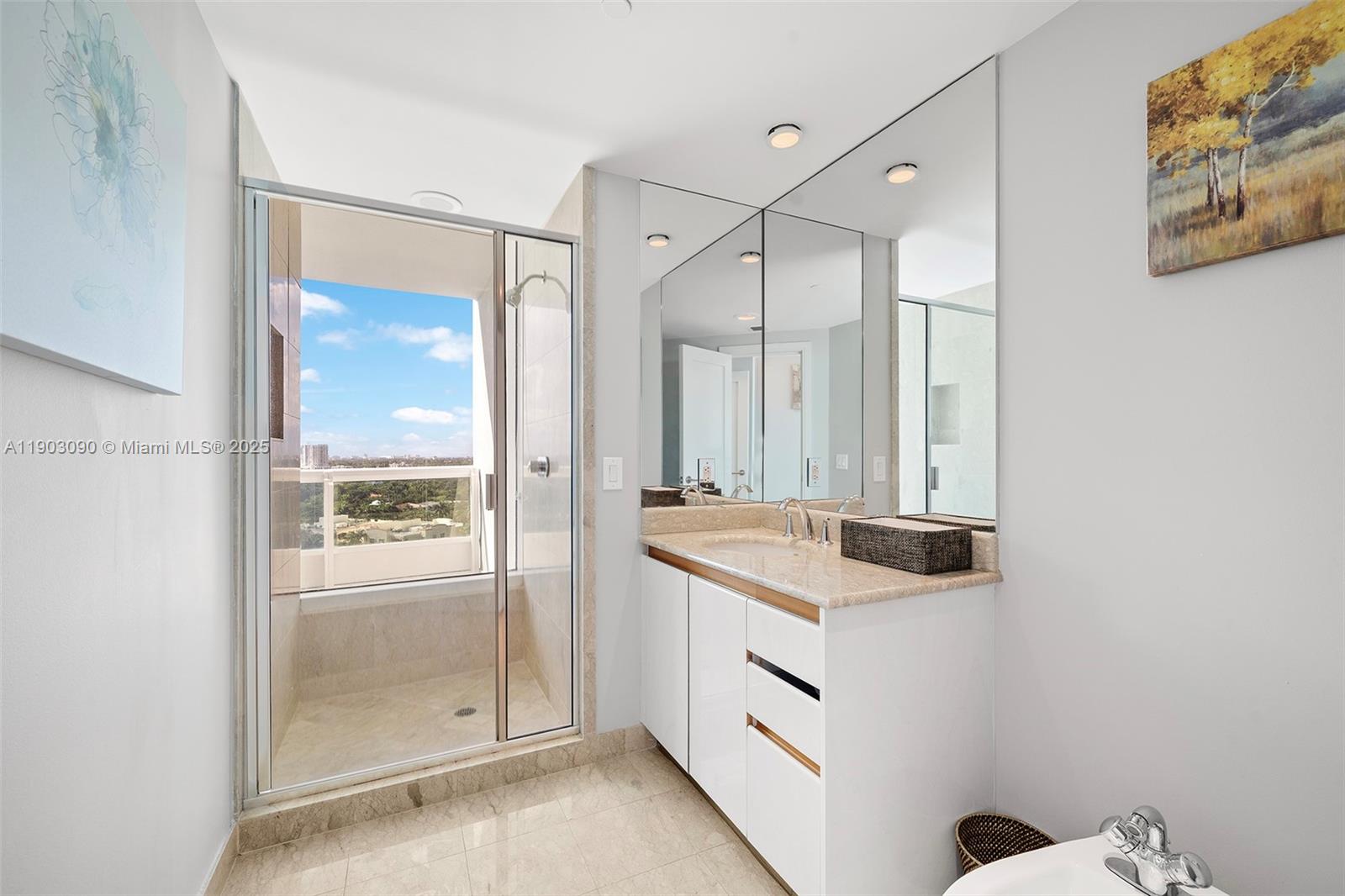 SANTA MARIA CONDO - Residential