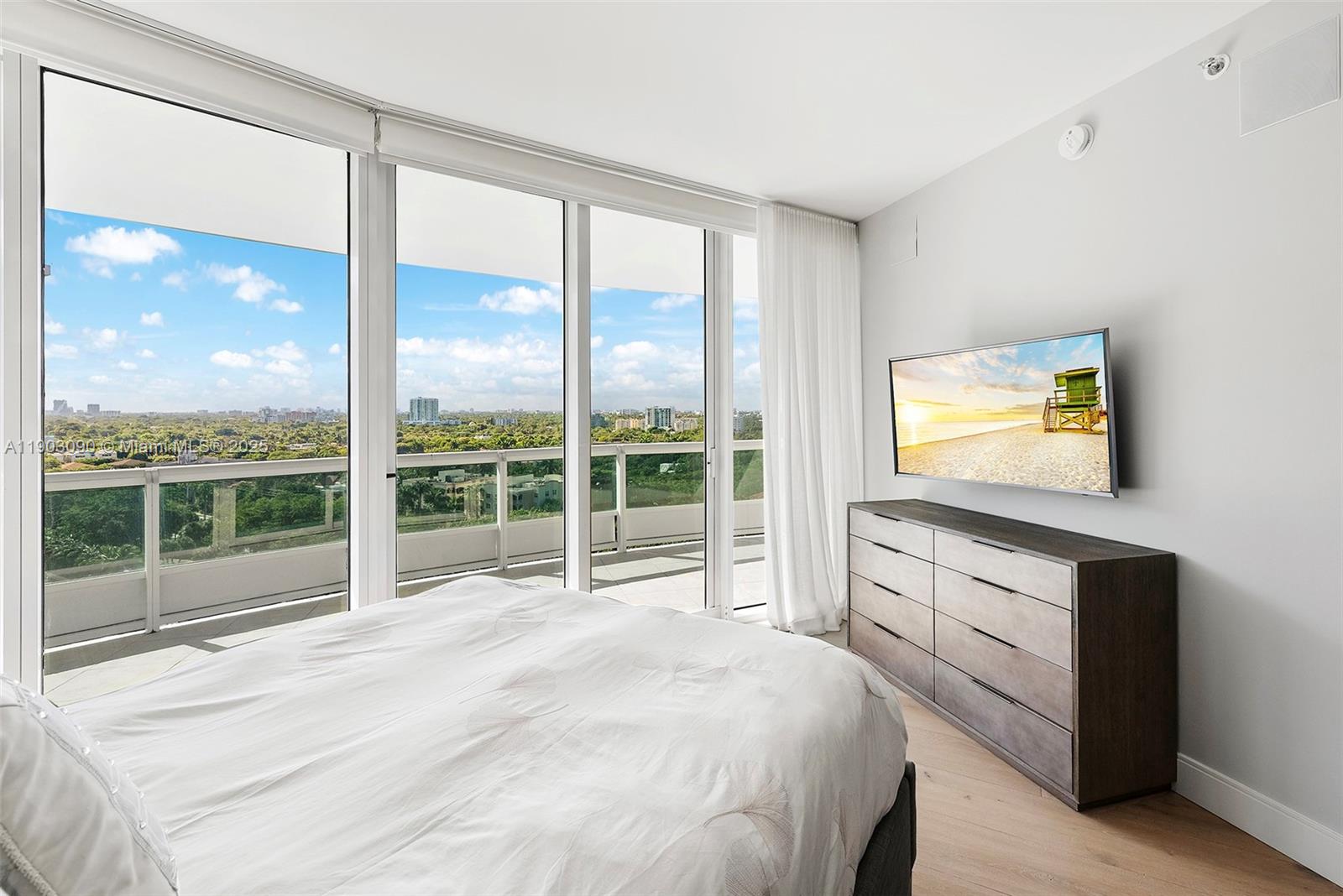 SANTA MARIA CONDO - Residential