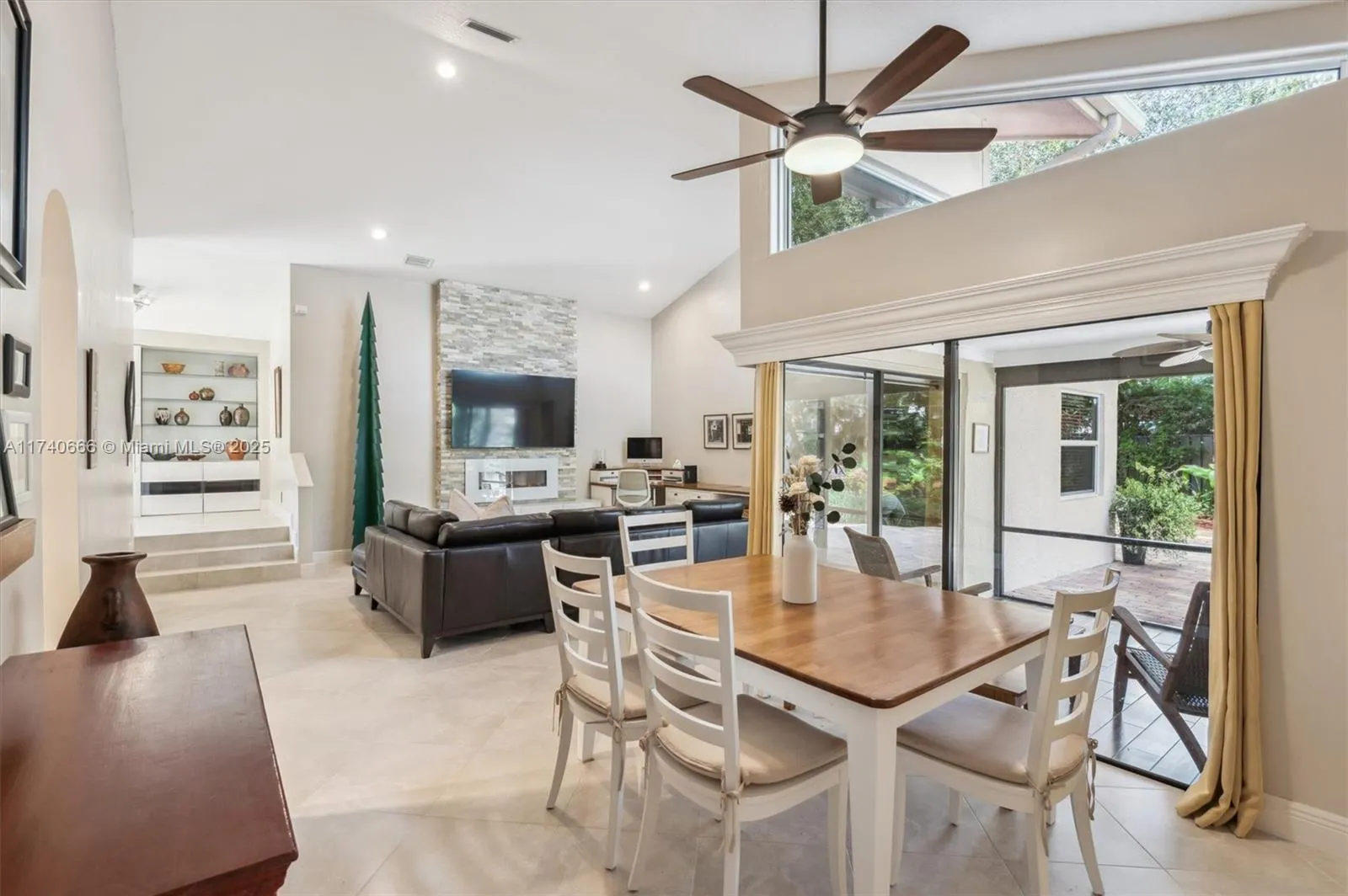 Deerfield Beach, Florida 33442, United States, 3 Bedrooms Bedrooms, ,2 BathroomsBathrooms,Residential,Pending,8000