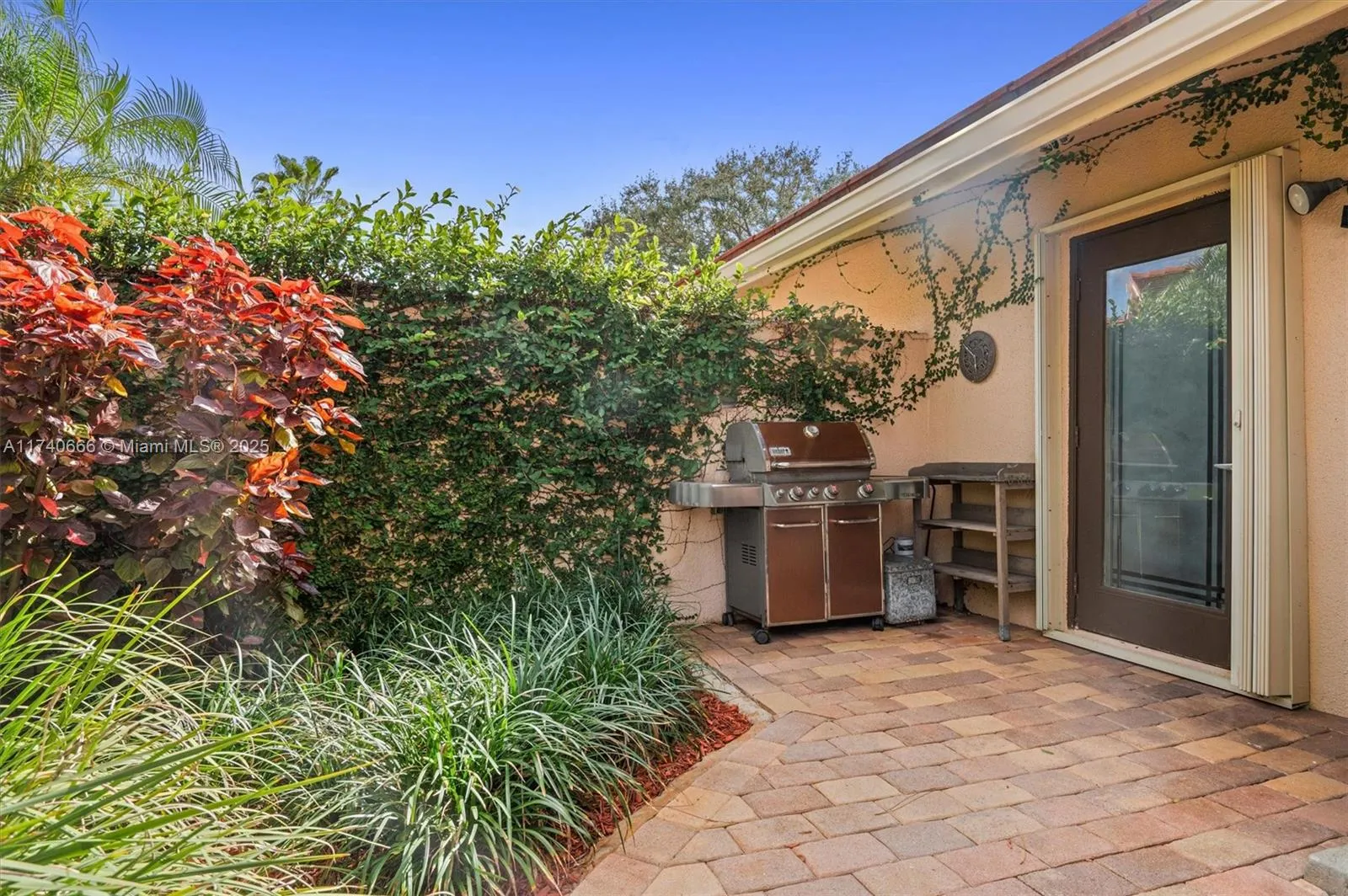 Deerfield Beach, Florida 33442, United States, 3 Bedrooms Bedrooms, ,2 BathroomsBathrooms,Residential,Pending,8000