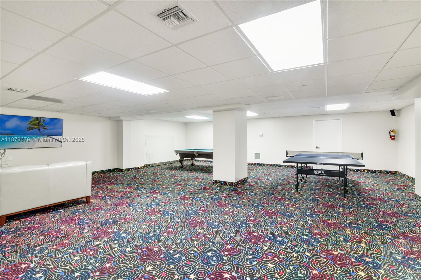 BALMORAL CONDO - Residential Lease