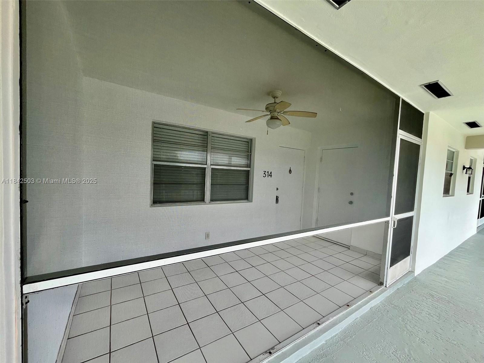 581 Blue Heron Dr 314-B