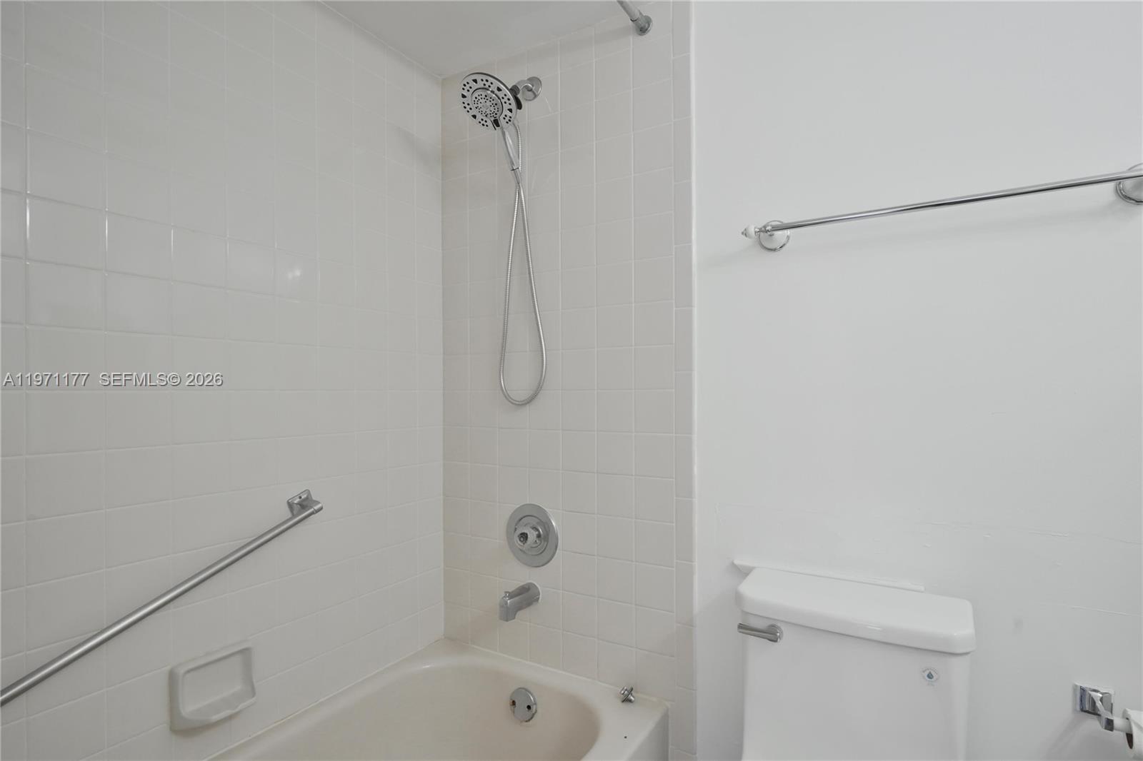 BONAIRE AT WOODMONT NO 5- - Residential