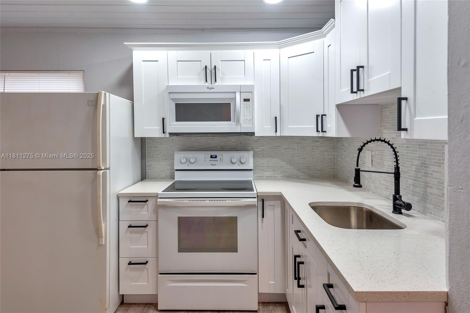 CLOWS - Residential Lease