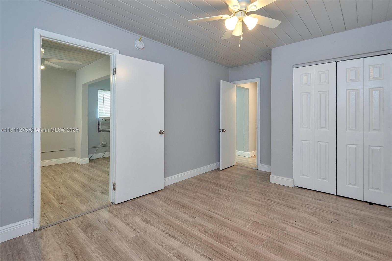 CLOWS - Residential Lease
