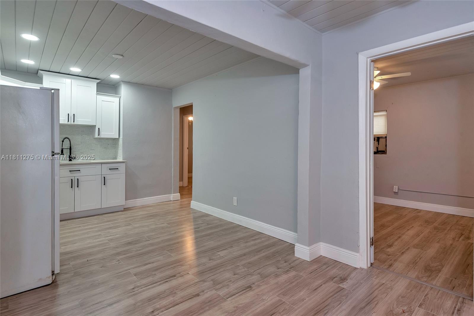 CLOWS - Residential Lease