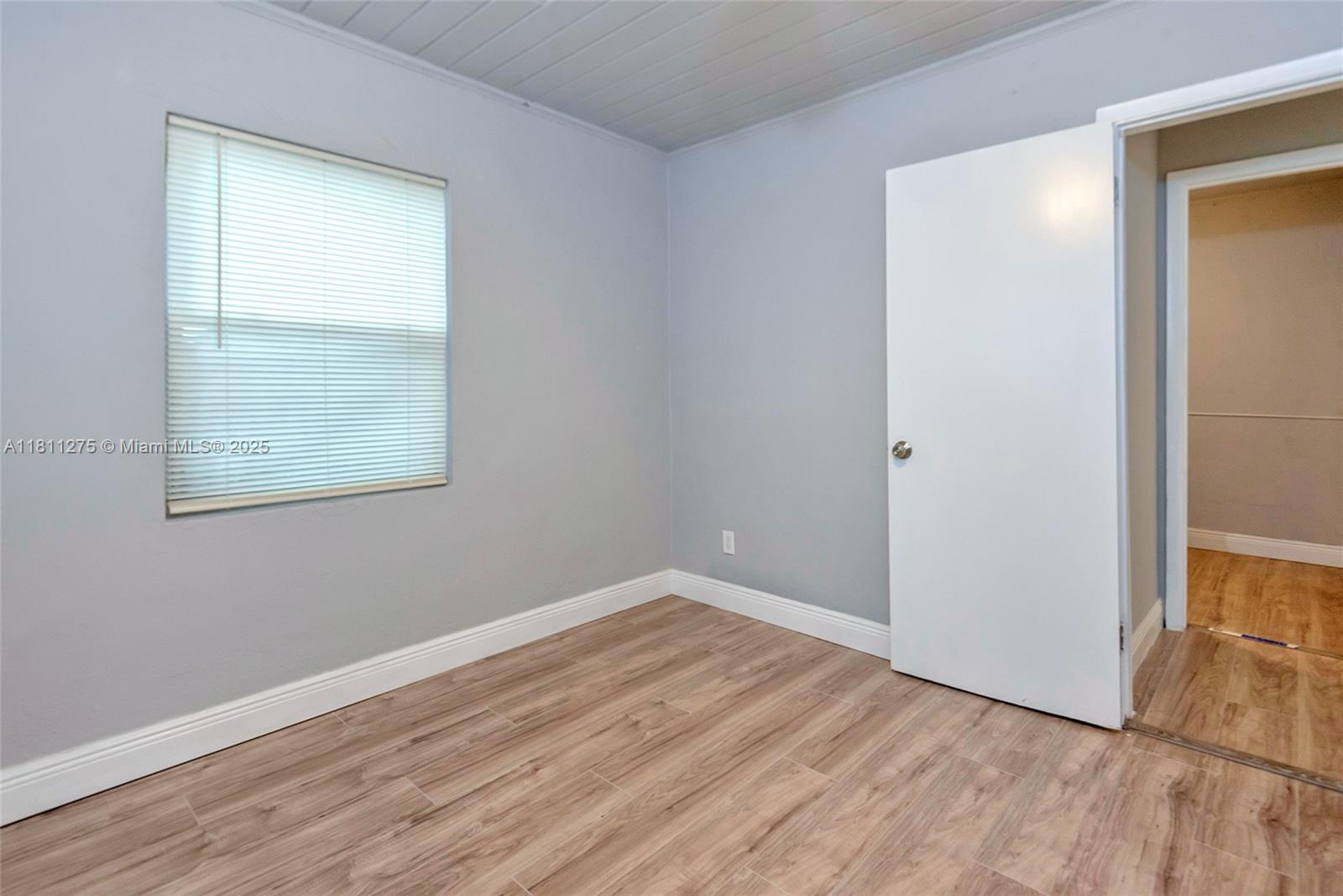 CLOWS - Residential Lease