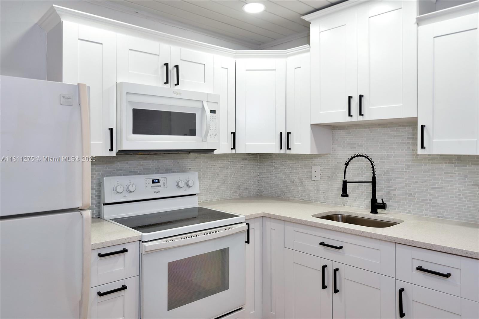 CLOWS - Residential Lease