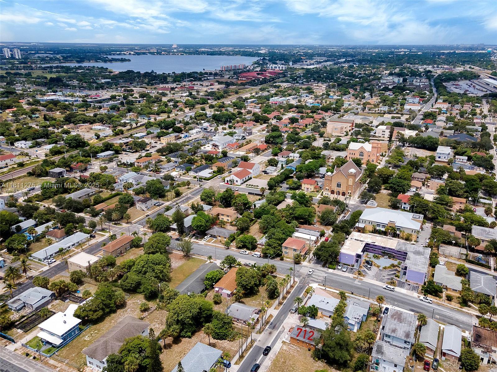CLOWS - Residential Lease