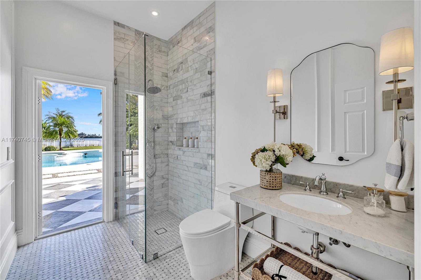 SUNSET LAKES PLAT TWO - Residential