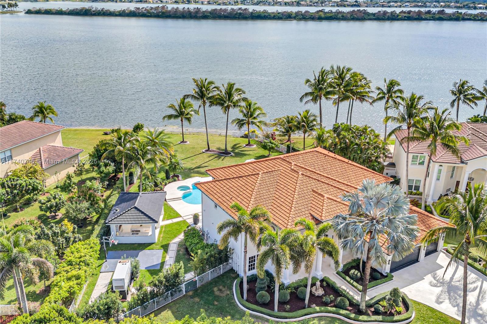 SUNSET LAKES PLAT TWO - Residential