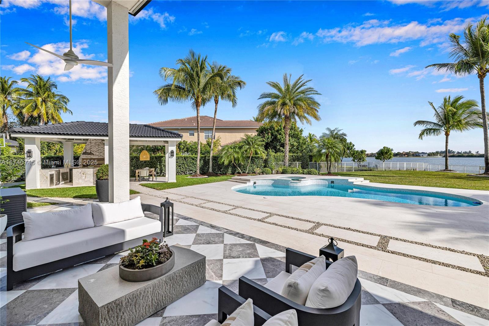 SUNSET LAKES PLAT TWO - Residential