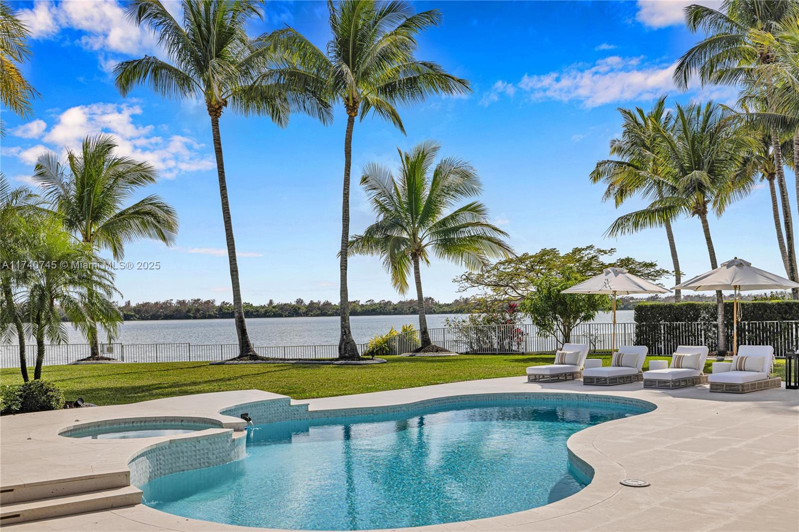 SUNSET LAKES PLAT TWO - Residential