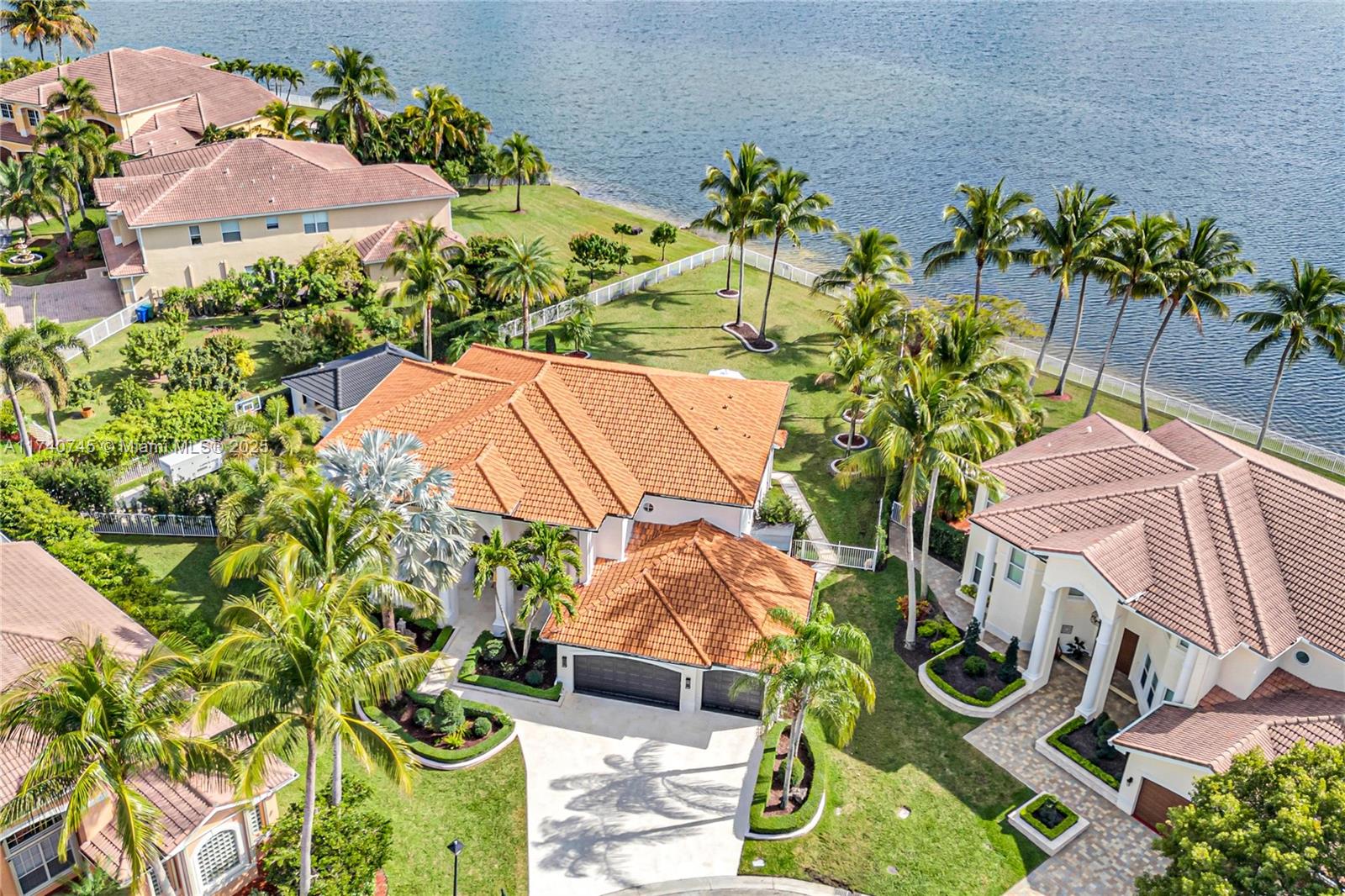 SUNSET LAKES PLAT TWO - Residential