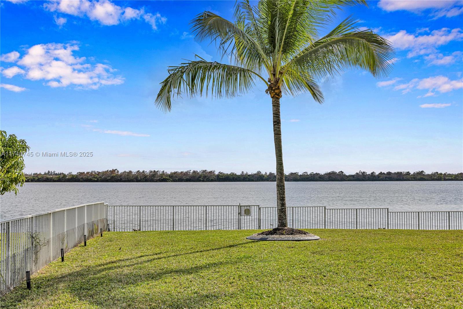 SUNSET LAKES PLAT TWO - Residential