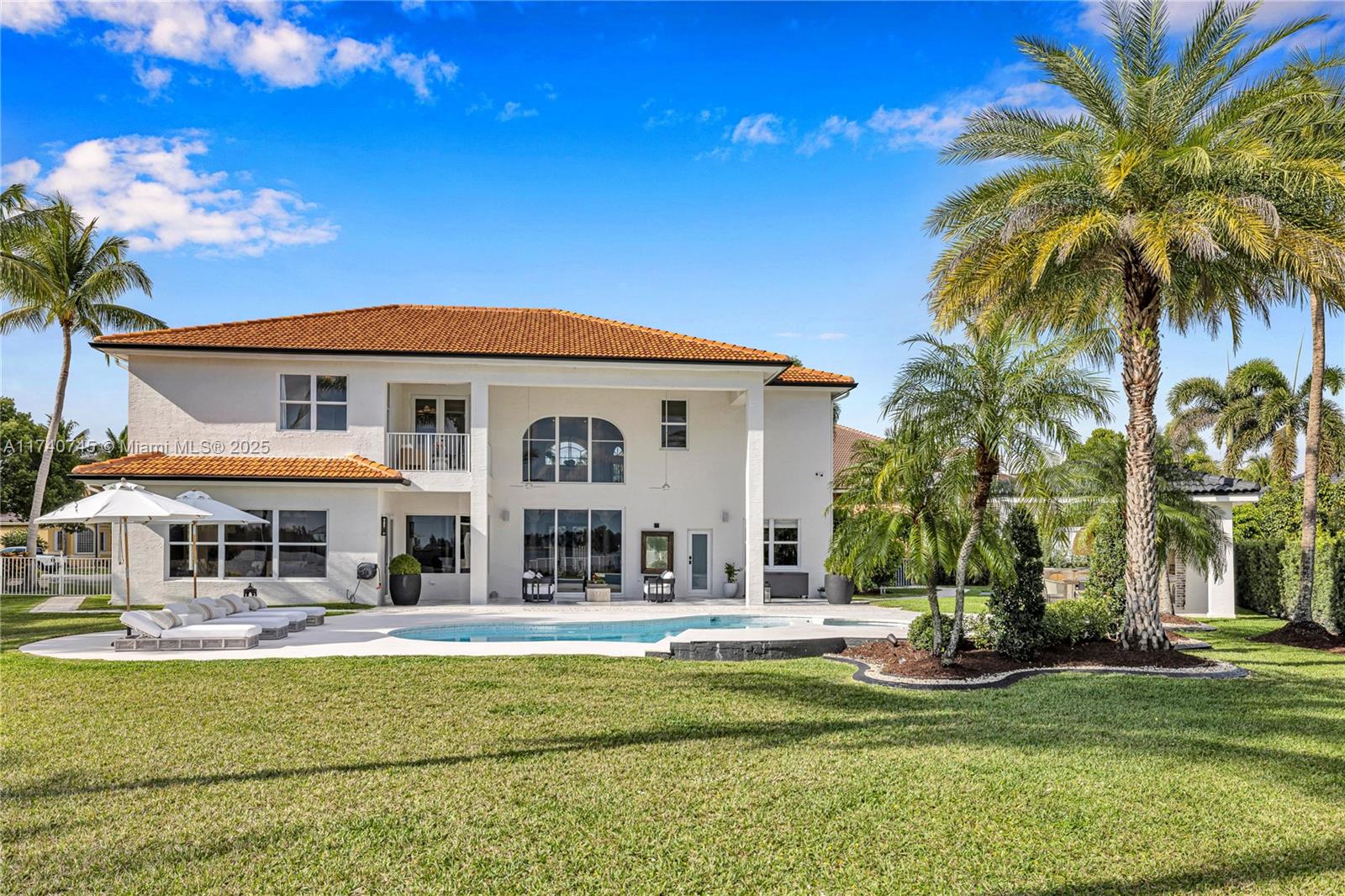 SUNSET LAKES PLAT TWO - Residential