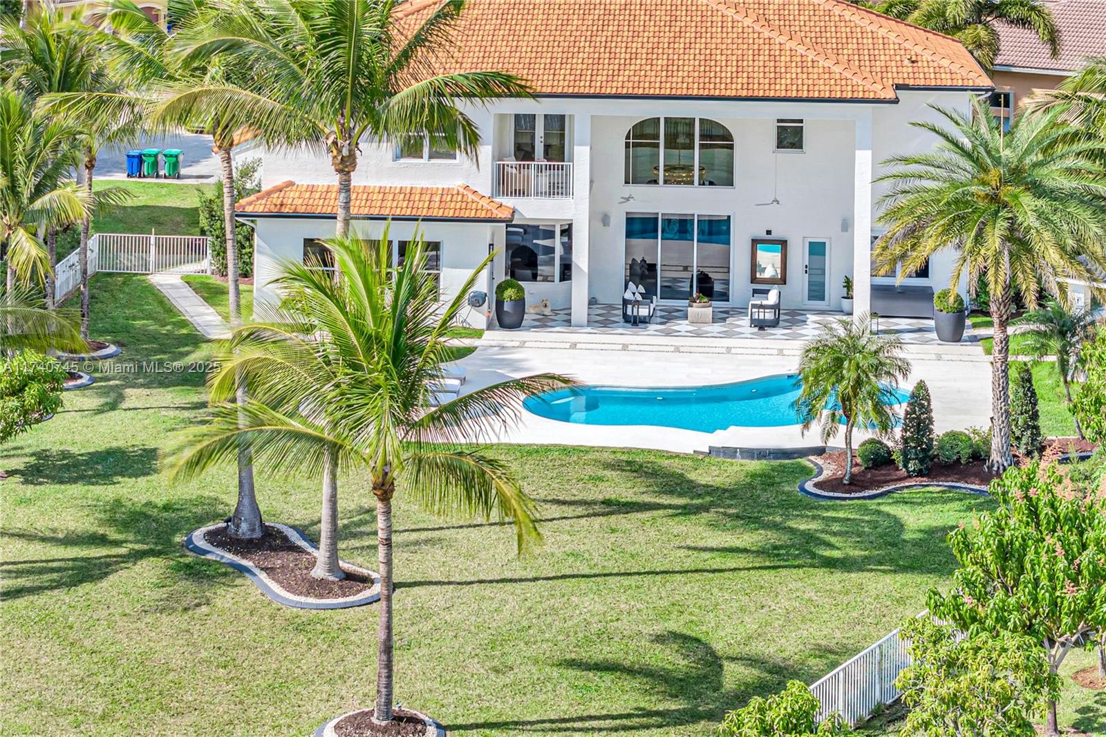 SUNSET LAKES PLAT TWO - Residential