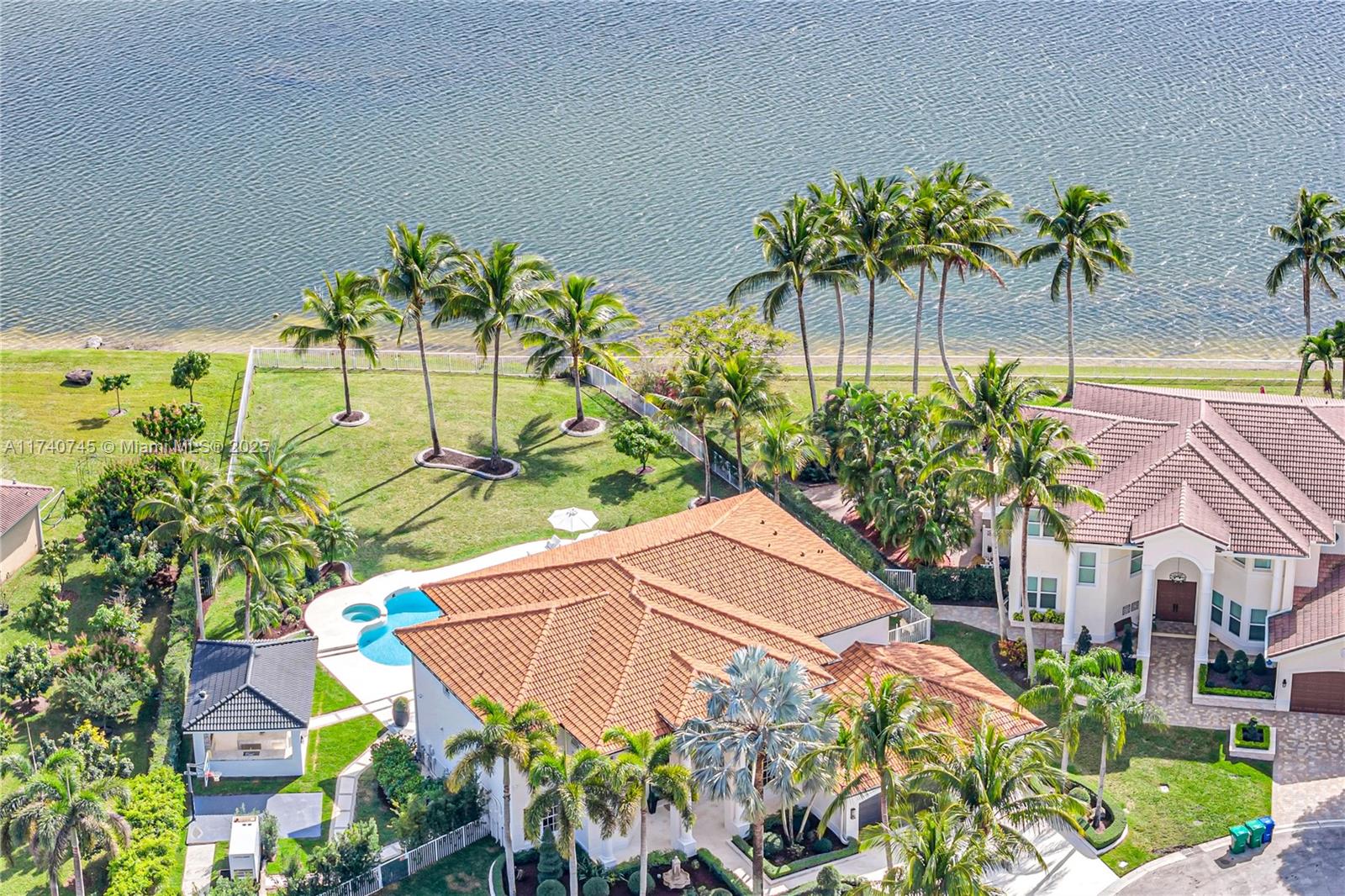 SUNSET LAKES PLAT TWO - Residential