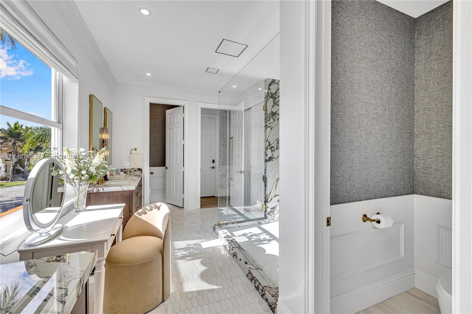 SUNSET LAKES PLAT TWO - Residential