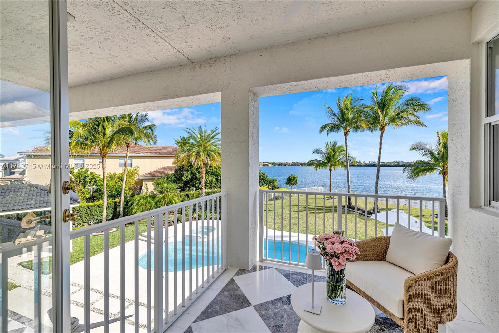 SUNSET LAKES PLAT TWO - Residential