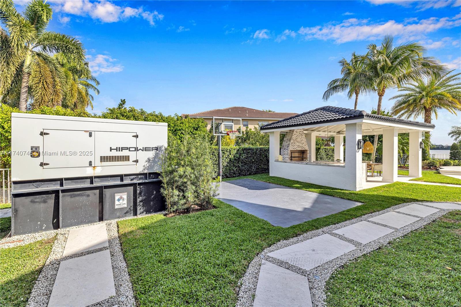 SUNSET LAKES PLAT TWO - Residential