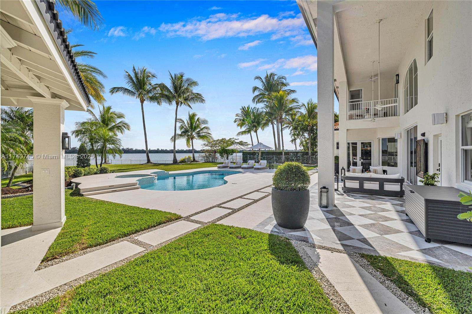 SUNSET LAKES PLAT TWO - Residential