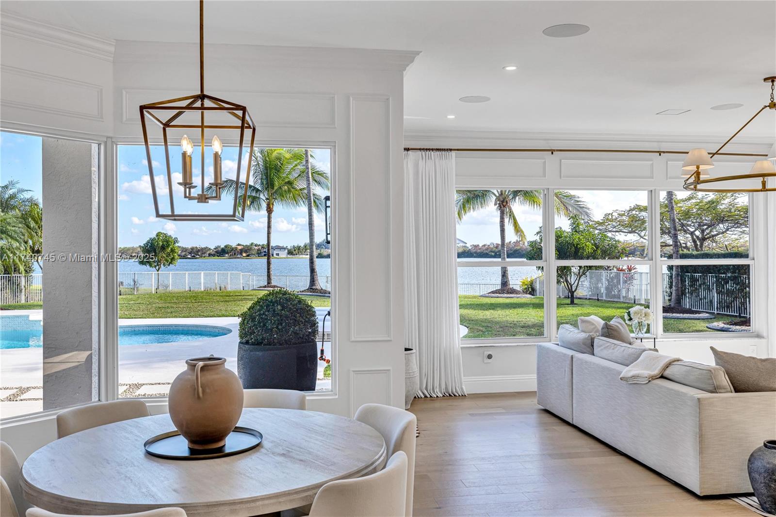 SUNSET LAKES PLAT TWO - Residential