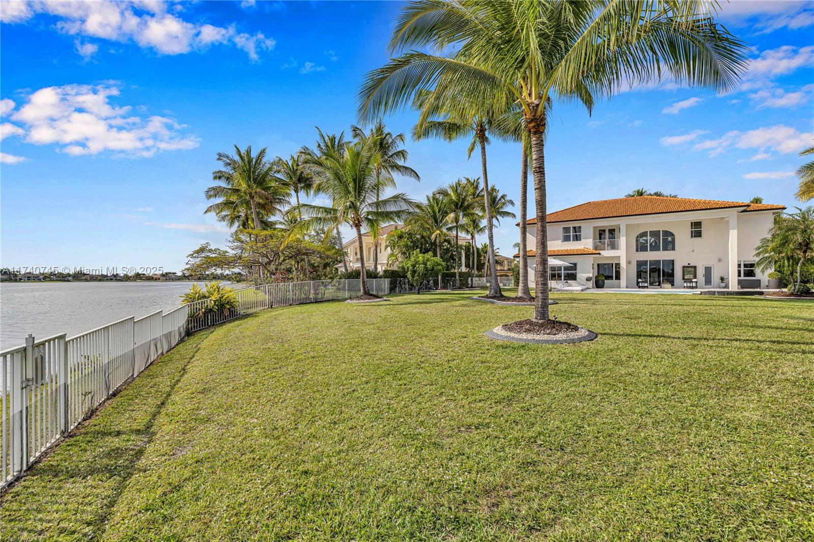 SUNSET LAKES PLAT TWO - Residential