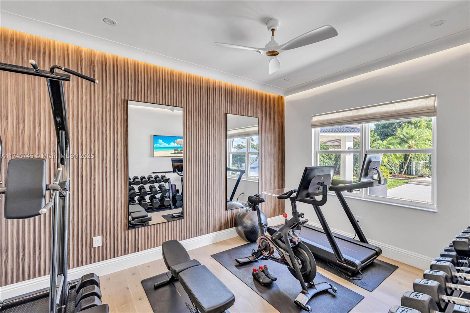 SUNSET LAKES PLAT TWO - Residential