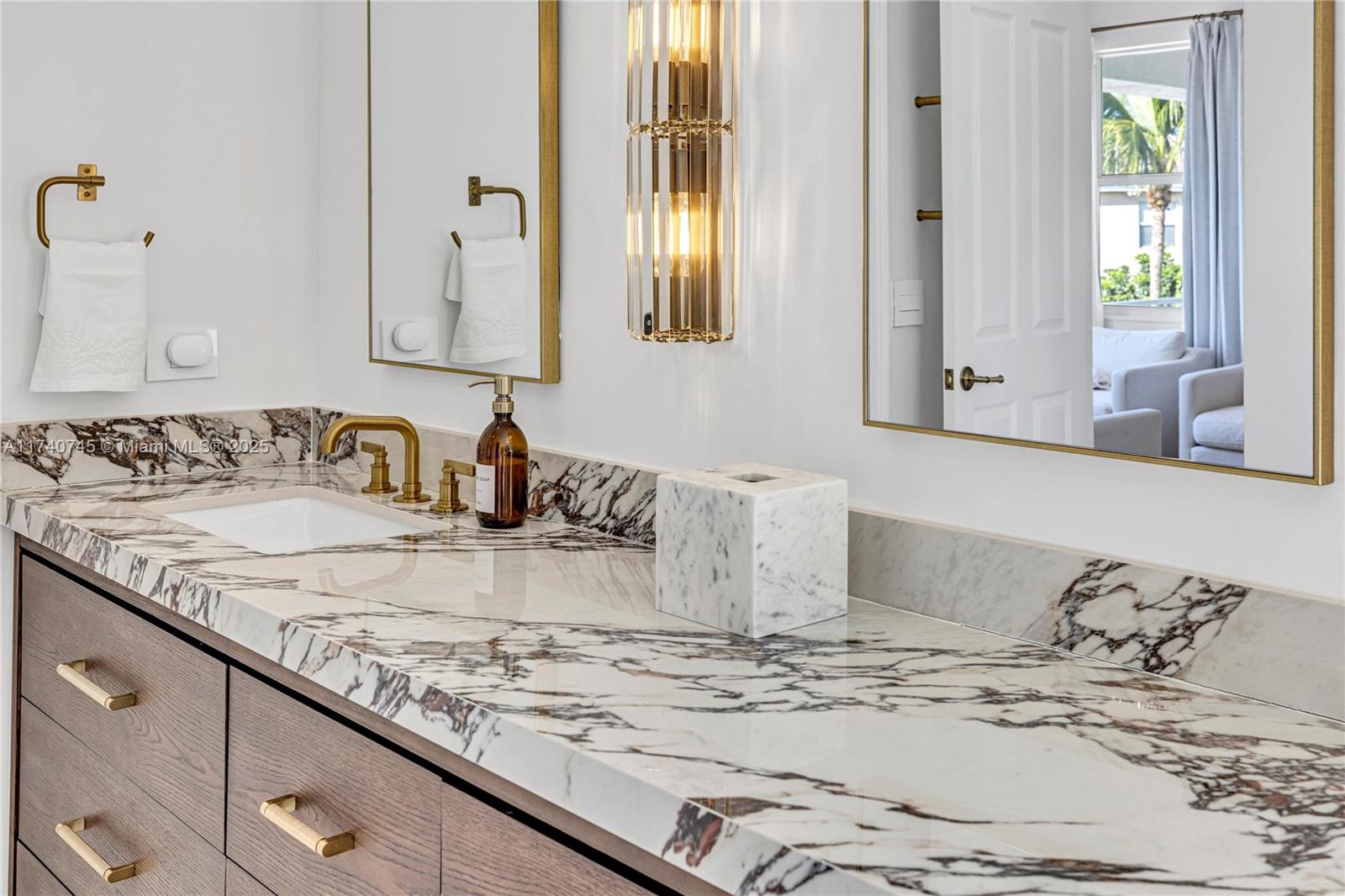 SUNSET LAKES PLAT TWO - Residential