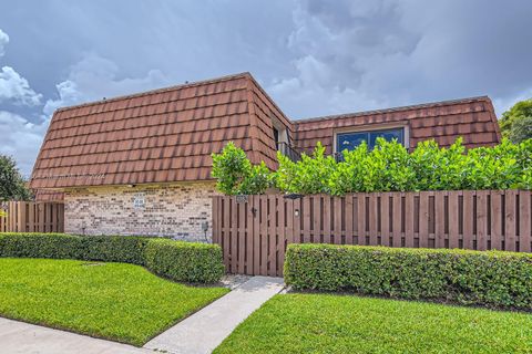 A home in Cooper City