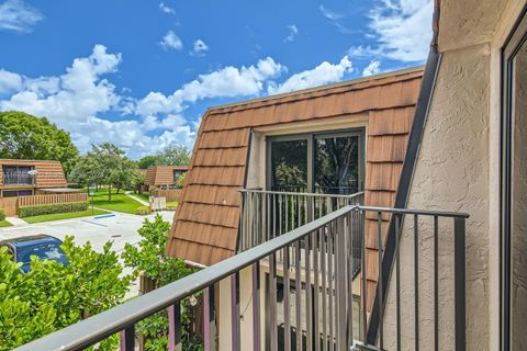 A home in Cooper City