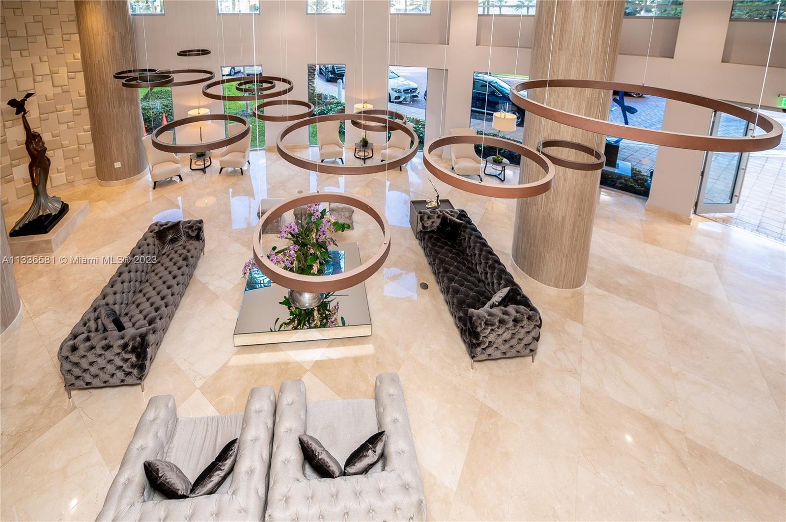 THE PINNACLE CONDO - Residential