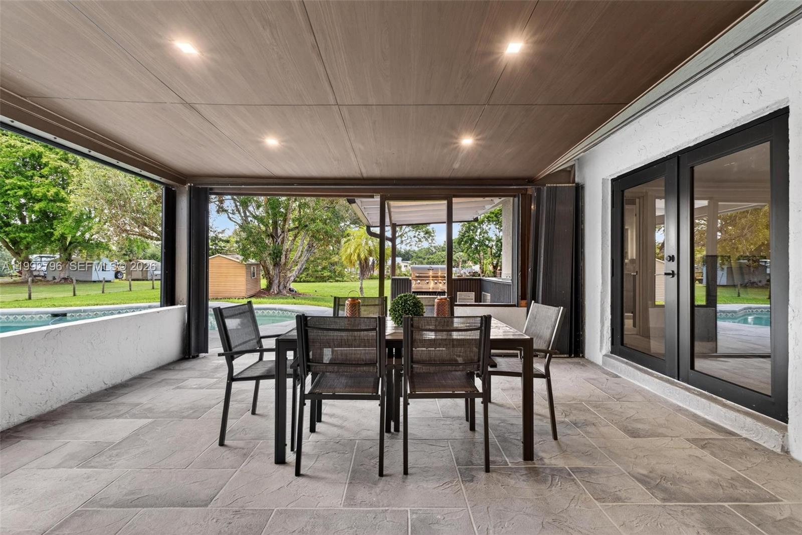 FLA FRUIT LANDS CO - Residential