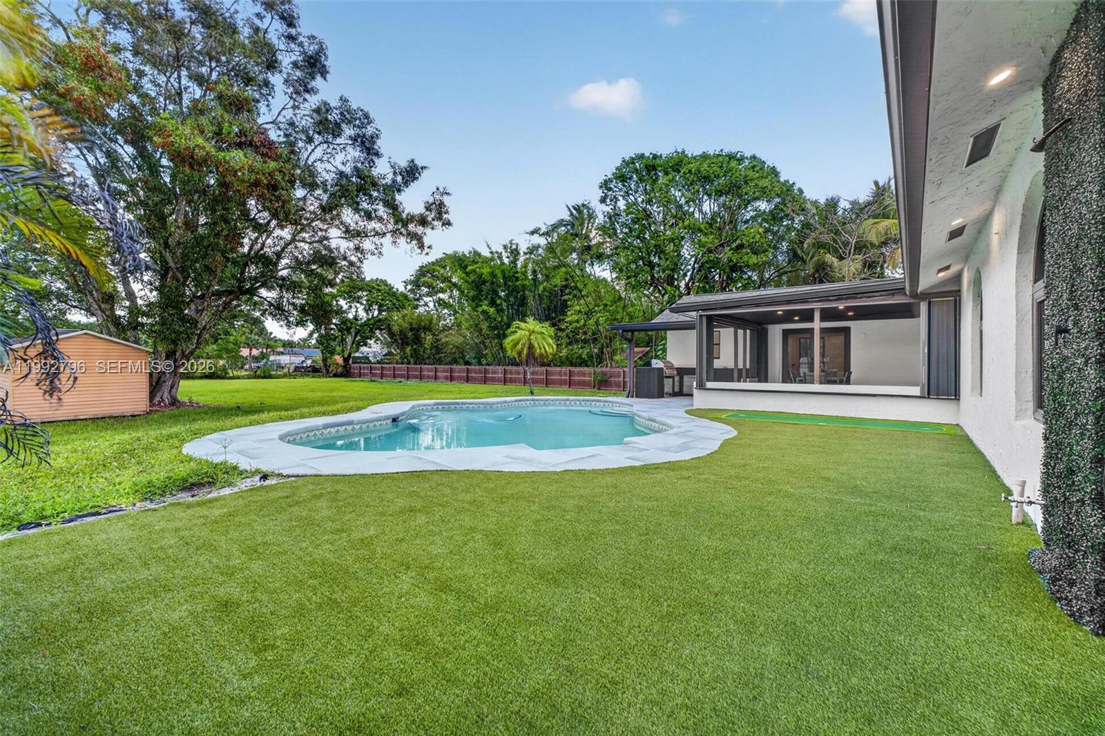 FLA FRUIT LANDS CO - Residential