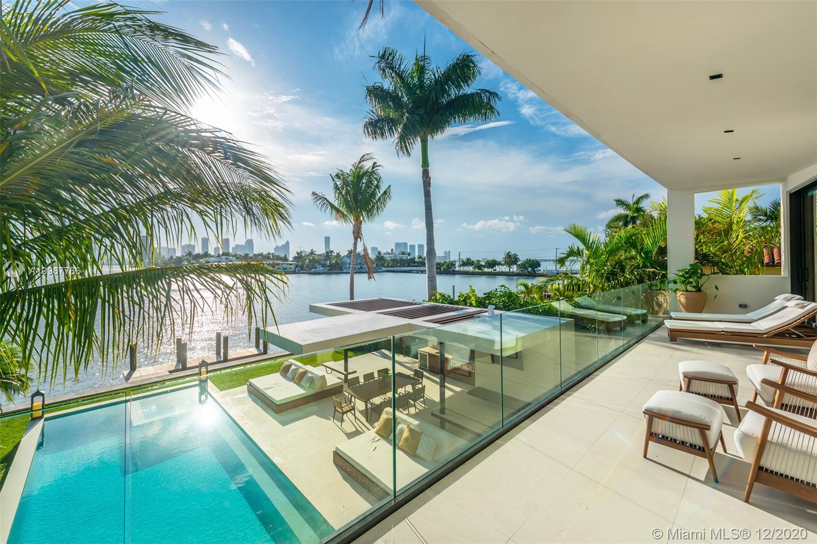 SAN MARINO ISLAND - Residential