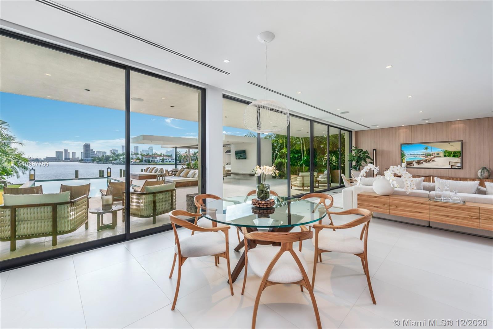 SAN MARINO ISLAND - Residential