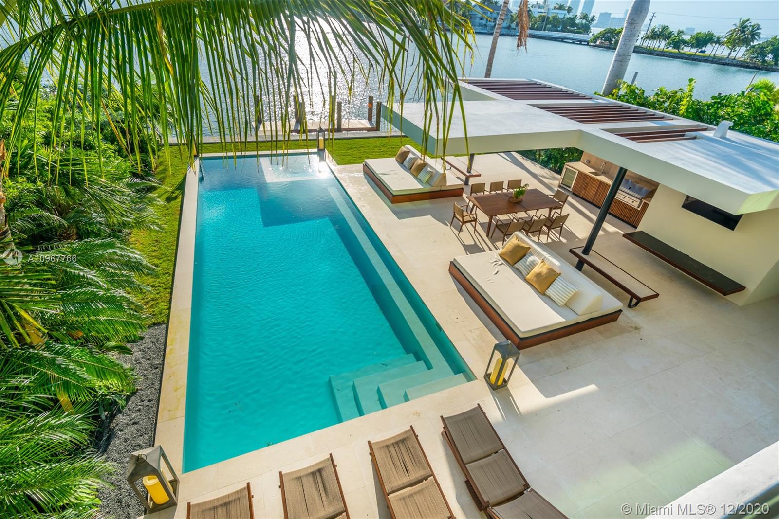 SAN MARINO ISLAND - Residential