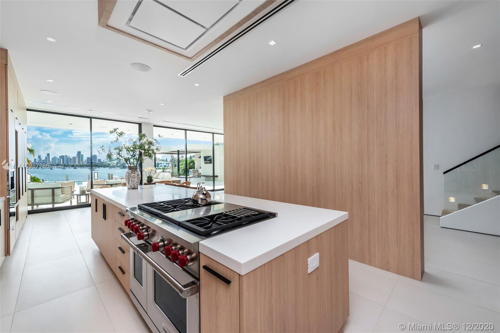 SAN MARINO ISLAND - Residential