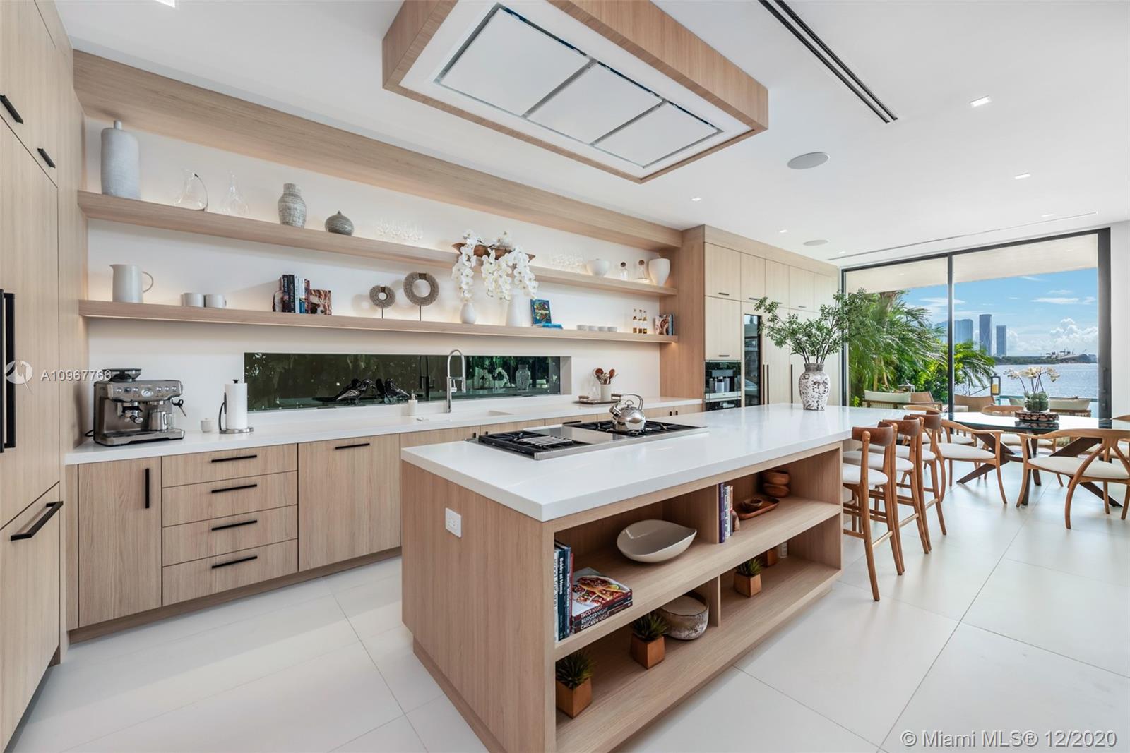 SAN MARINO ISLAND - Residential